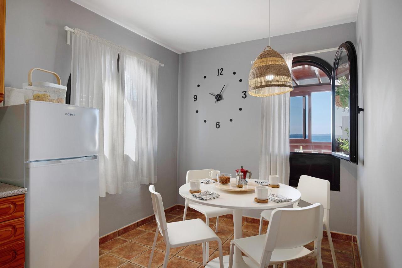 Apartamentos La Estrella III Playa Blanca  Zewnętrze zdjęcie
